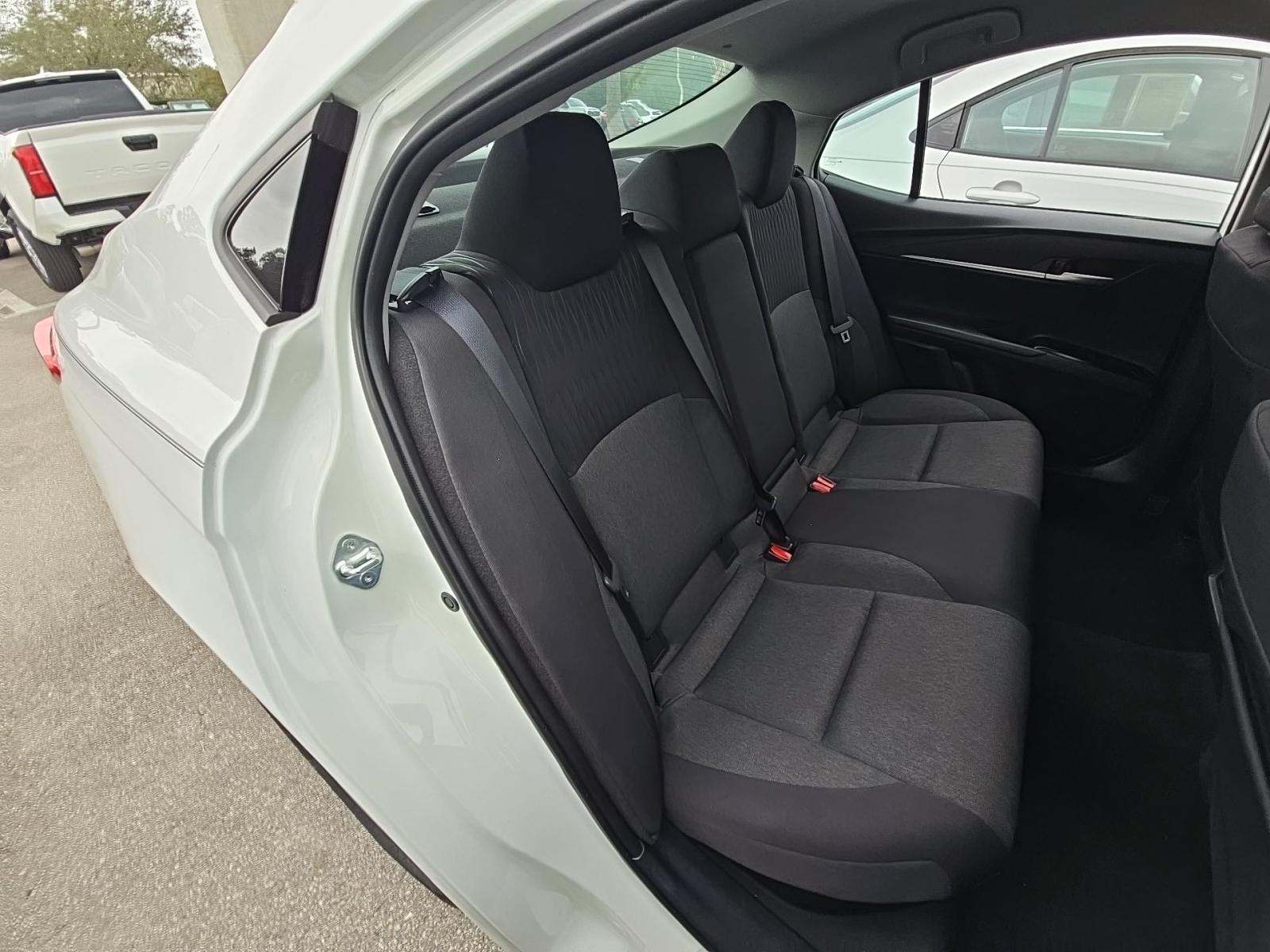 2025 Toyota Camry LE FWD