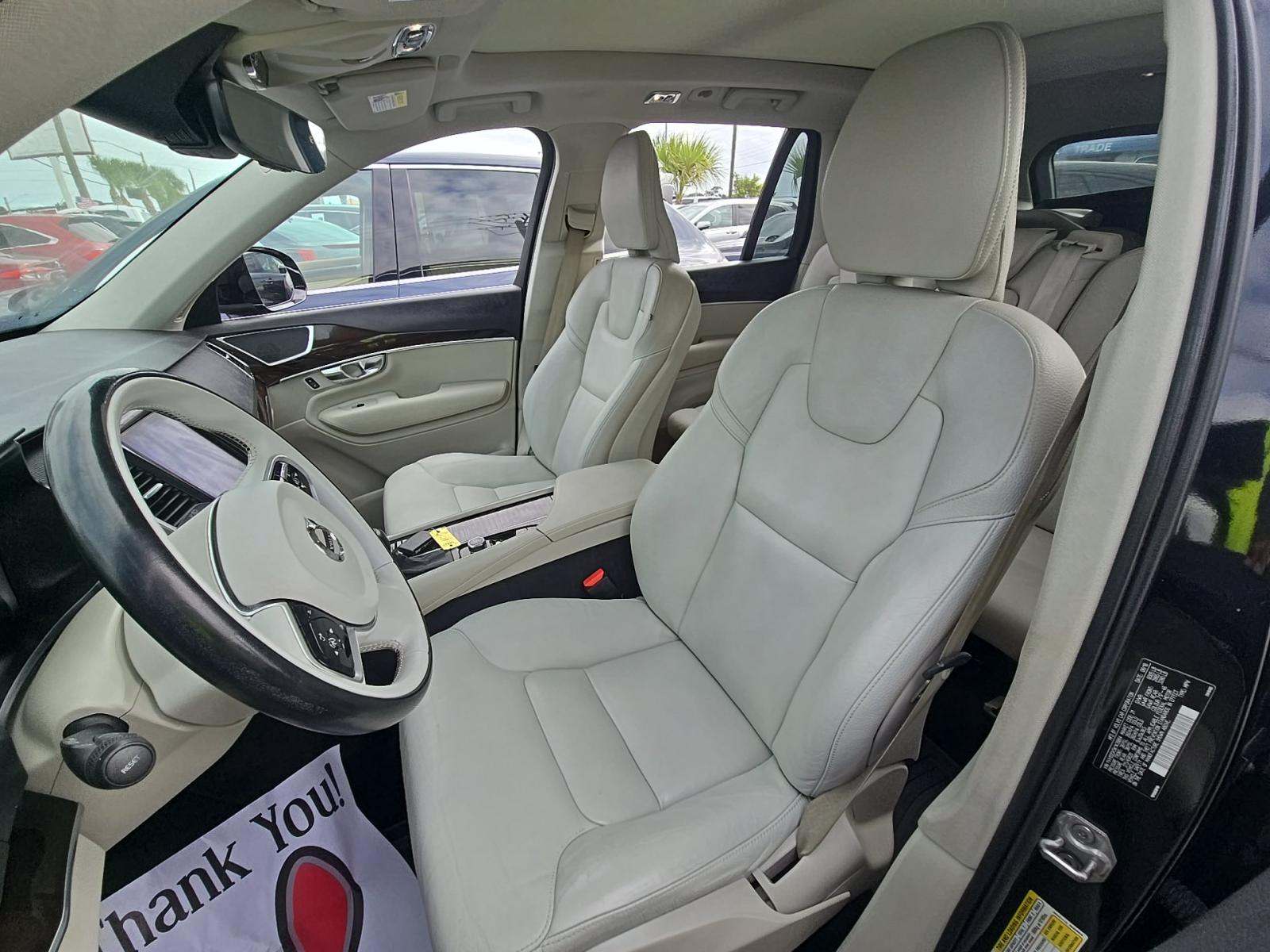 2019 Volvo XC90 T5 Momentum FWD