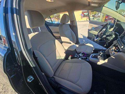 2020 Hyundai Elantra SE FWD