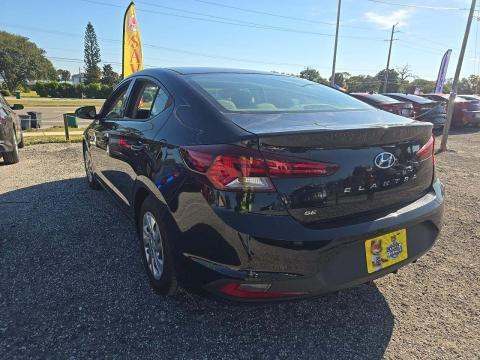 2020 Hyundai Elantra SE FWD