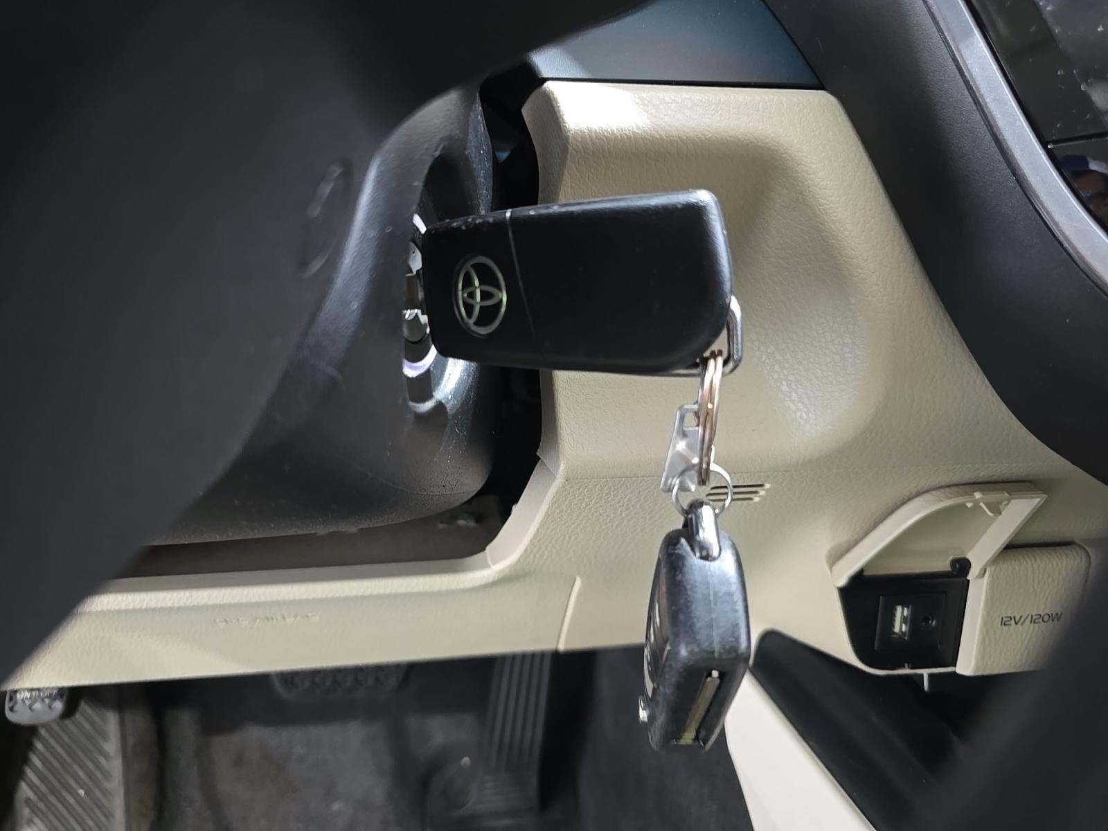 2019 Toyota Camry LE FWD