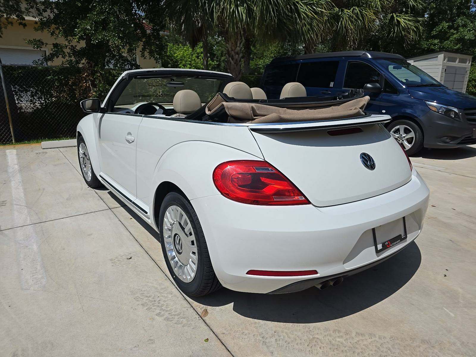 2013 Volkswagen Beetle 2.5L FWD