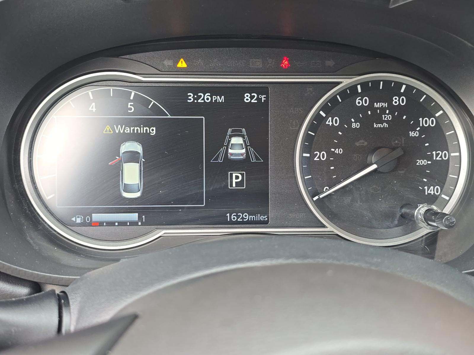 NISSAN VERSA - 9
