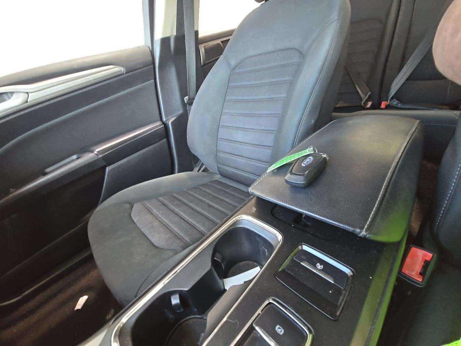 FORD FUSION - 8