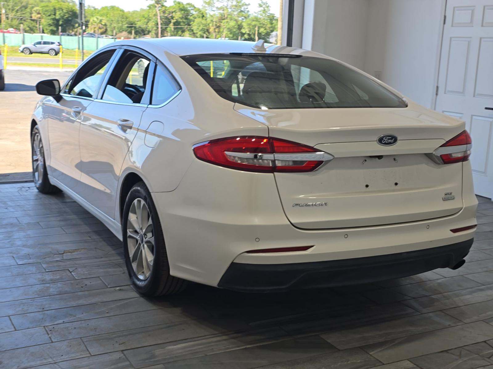 FORD FUSION - 2