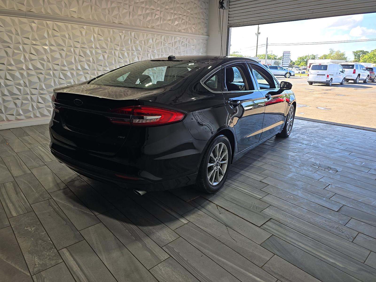FORD FUSION - 3