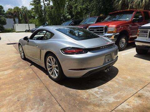 2024 Porsche 718 Cayman S RWD