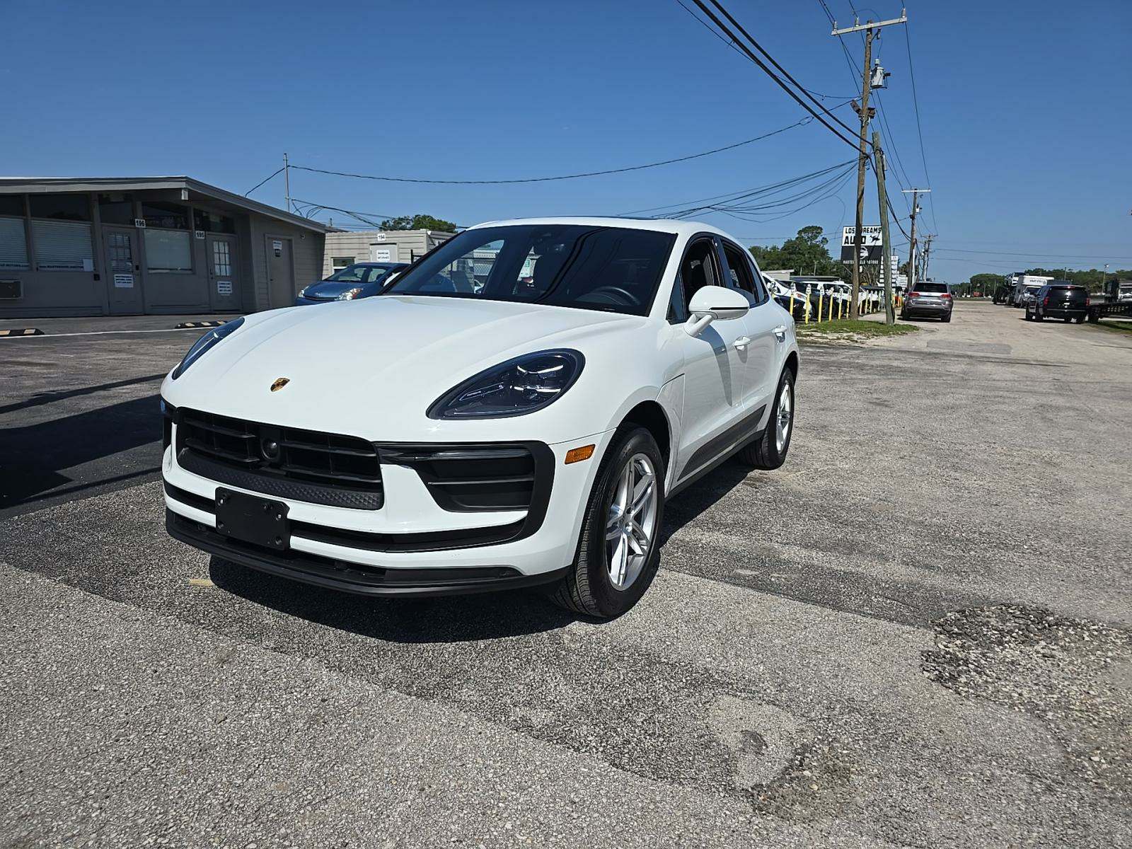 2024 Porsche Macan Base AWD