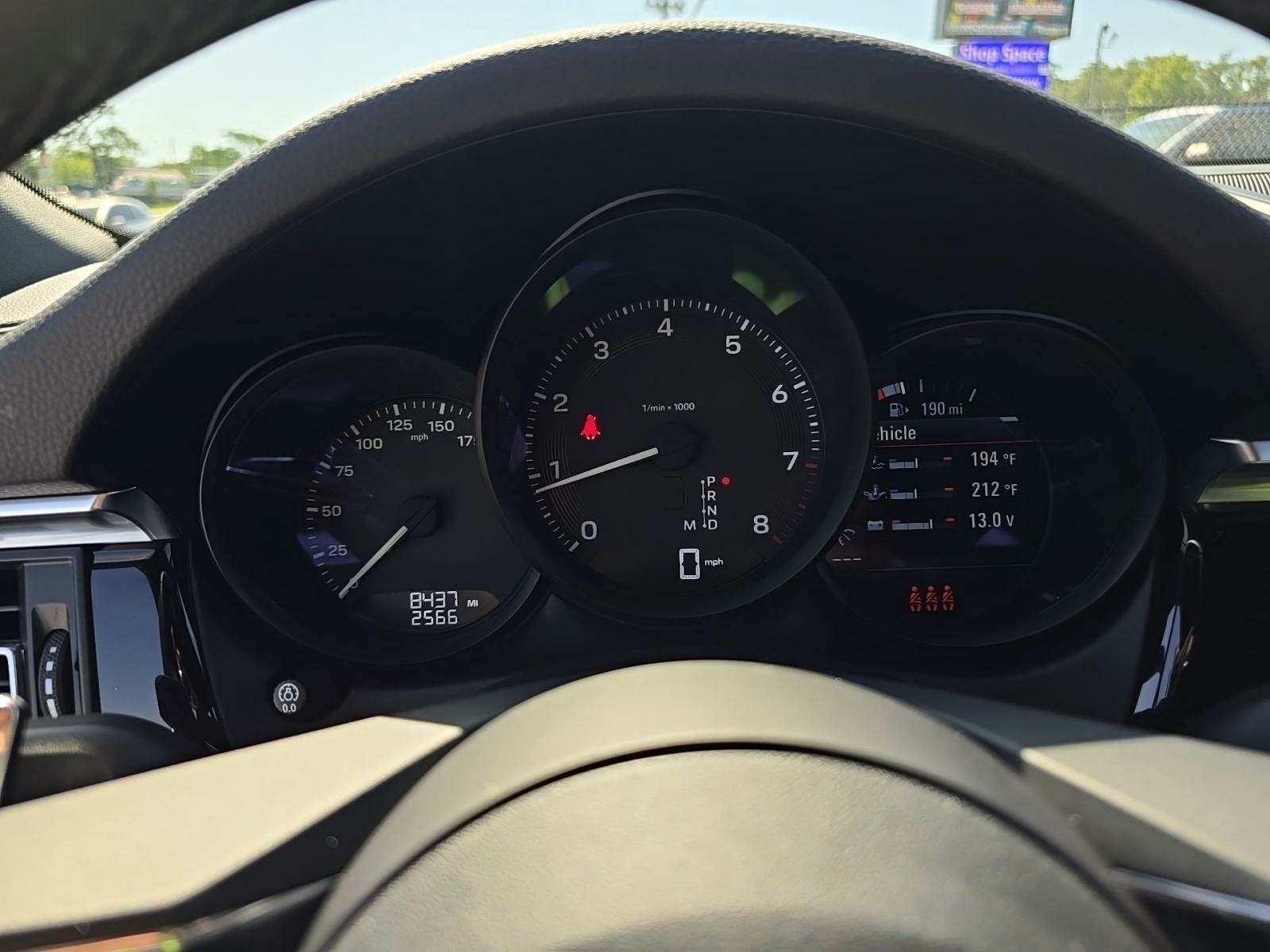 2024 Porsche Macan Base AWD