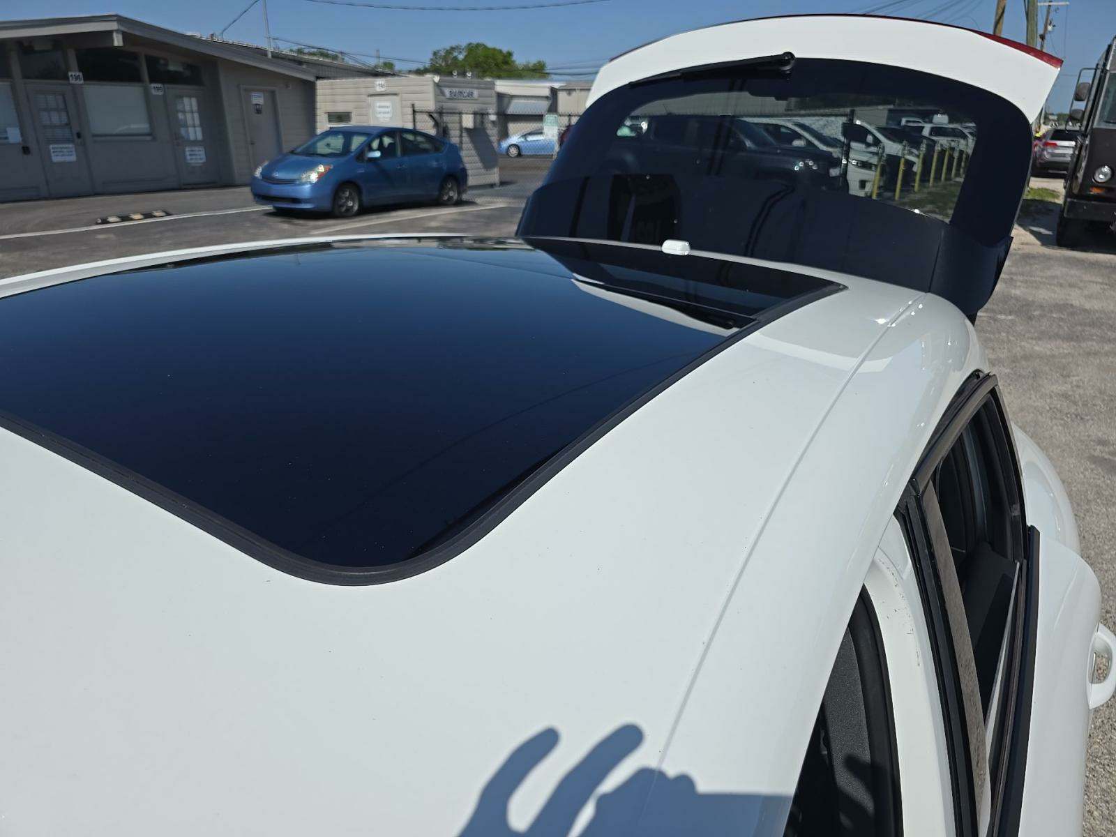 2024 Porsche Macan Base AWD