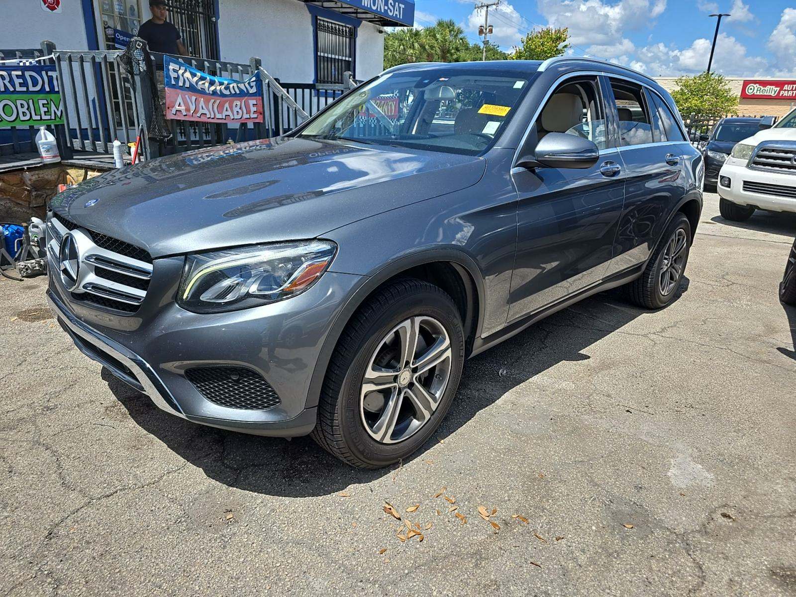 2017 Mercedes-Benz GLC 300