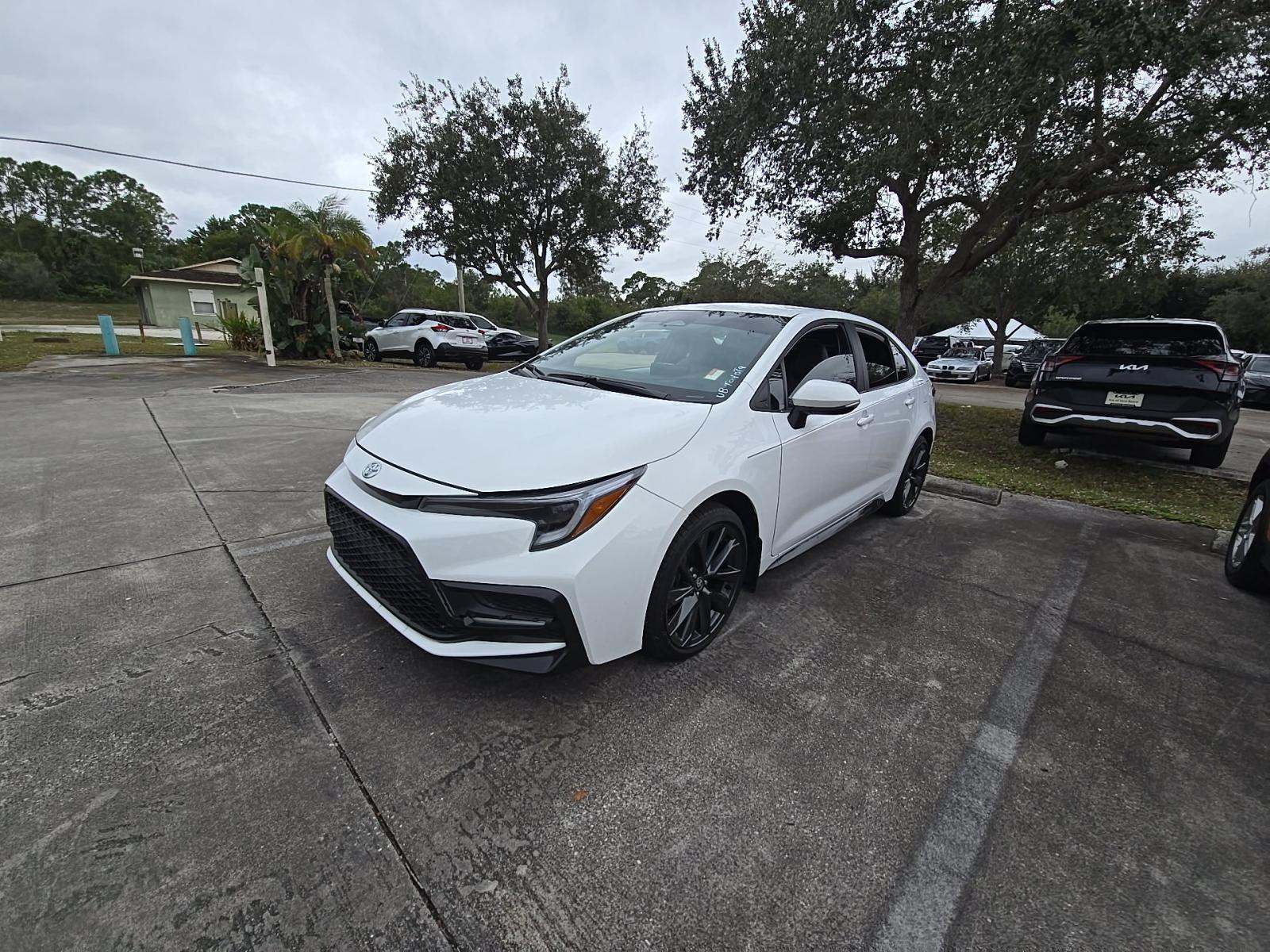 2025 Toyota Corolla SE FWD