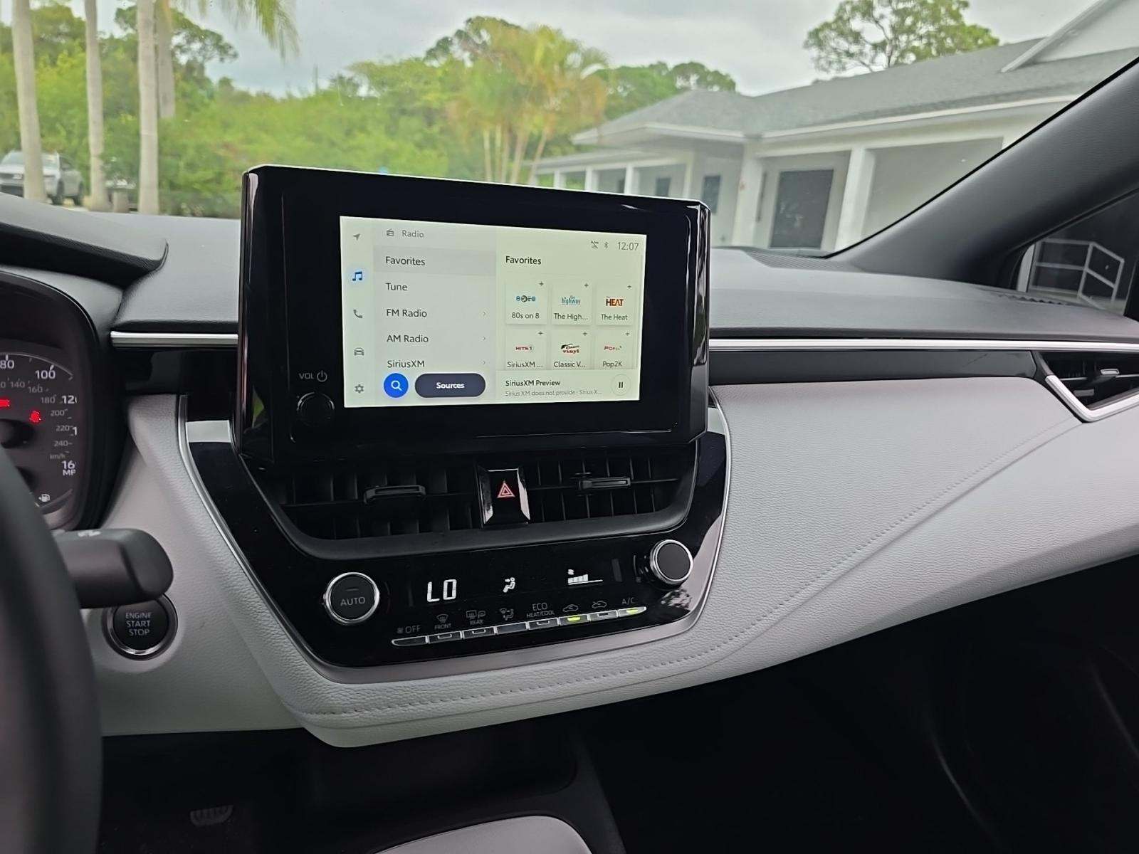 2025 Toyota Corolla SE FWD