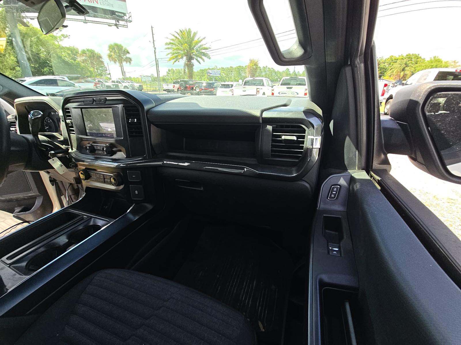 2022 Ford F-150 XL RWD