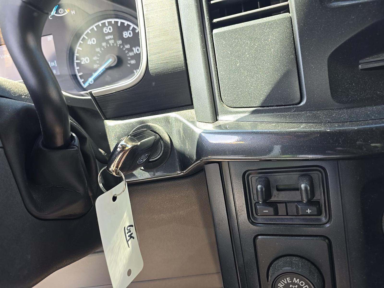 2022 Ford F-150 XL RWD