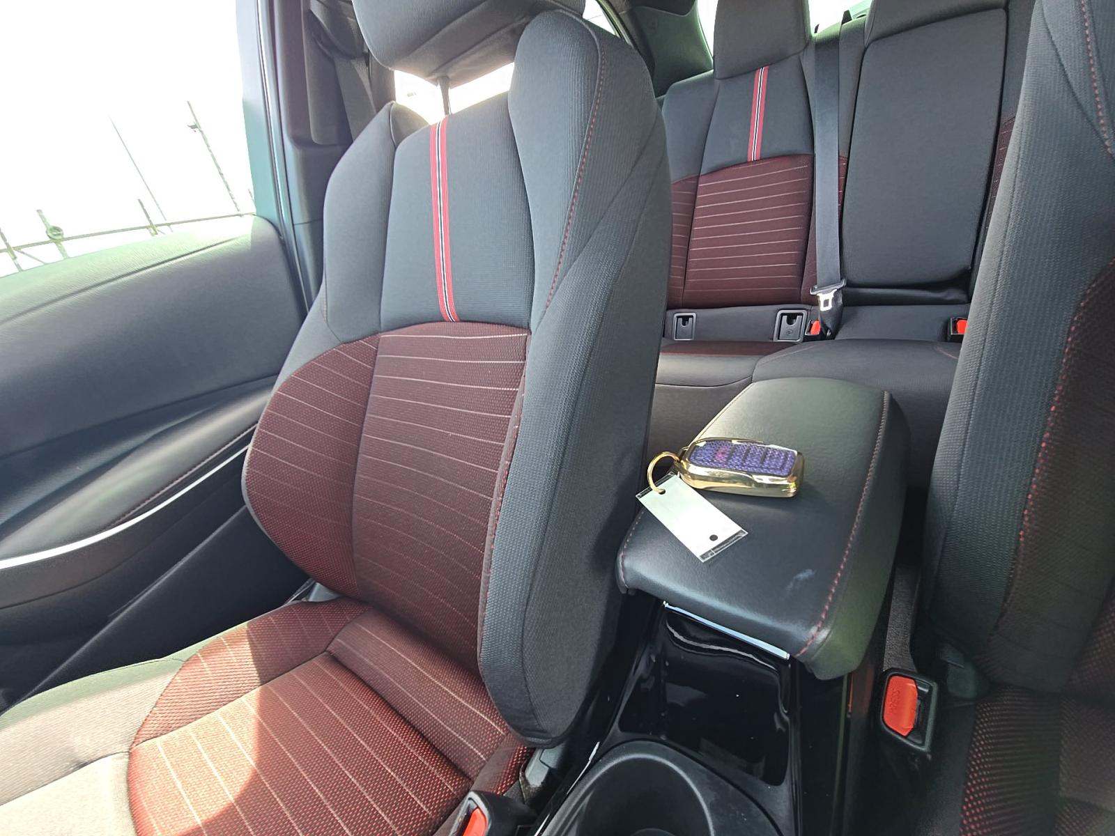 2025 Toyota Corolla SE FWD