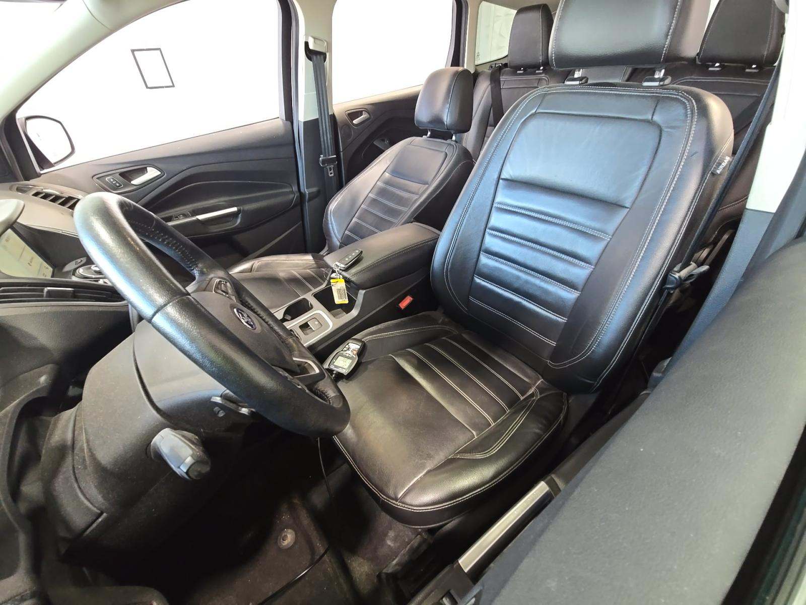 FORD ESCAPE - 6