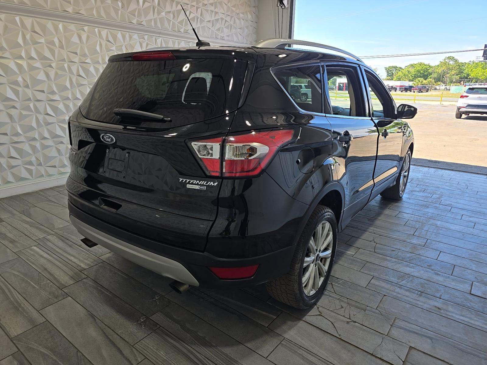 FORD ESCAPE - 3