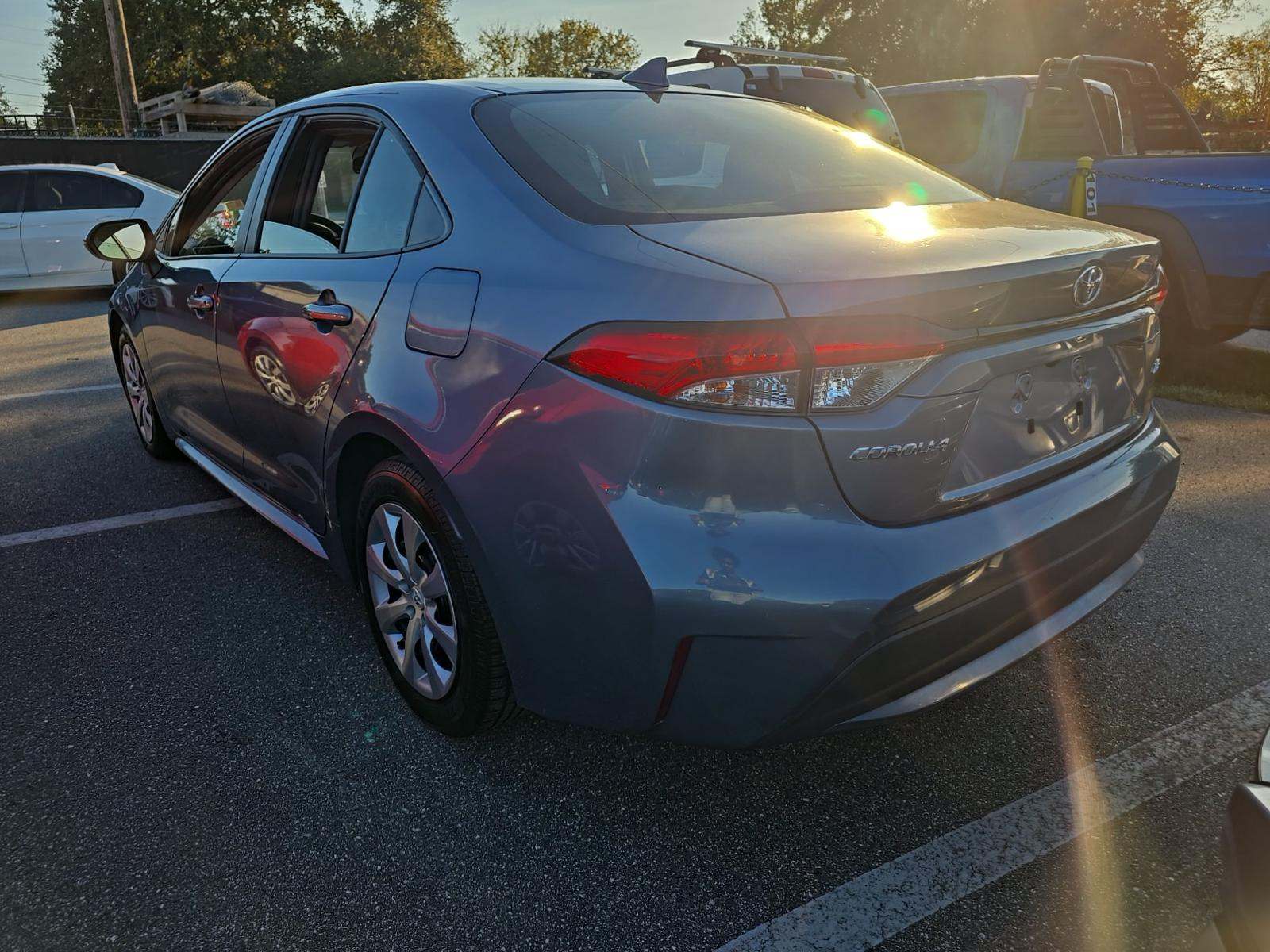 2021 Toyota Corolla LE FWD