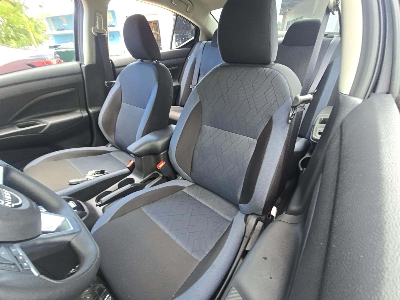 NISSAN VERSA - 6