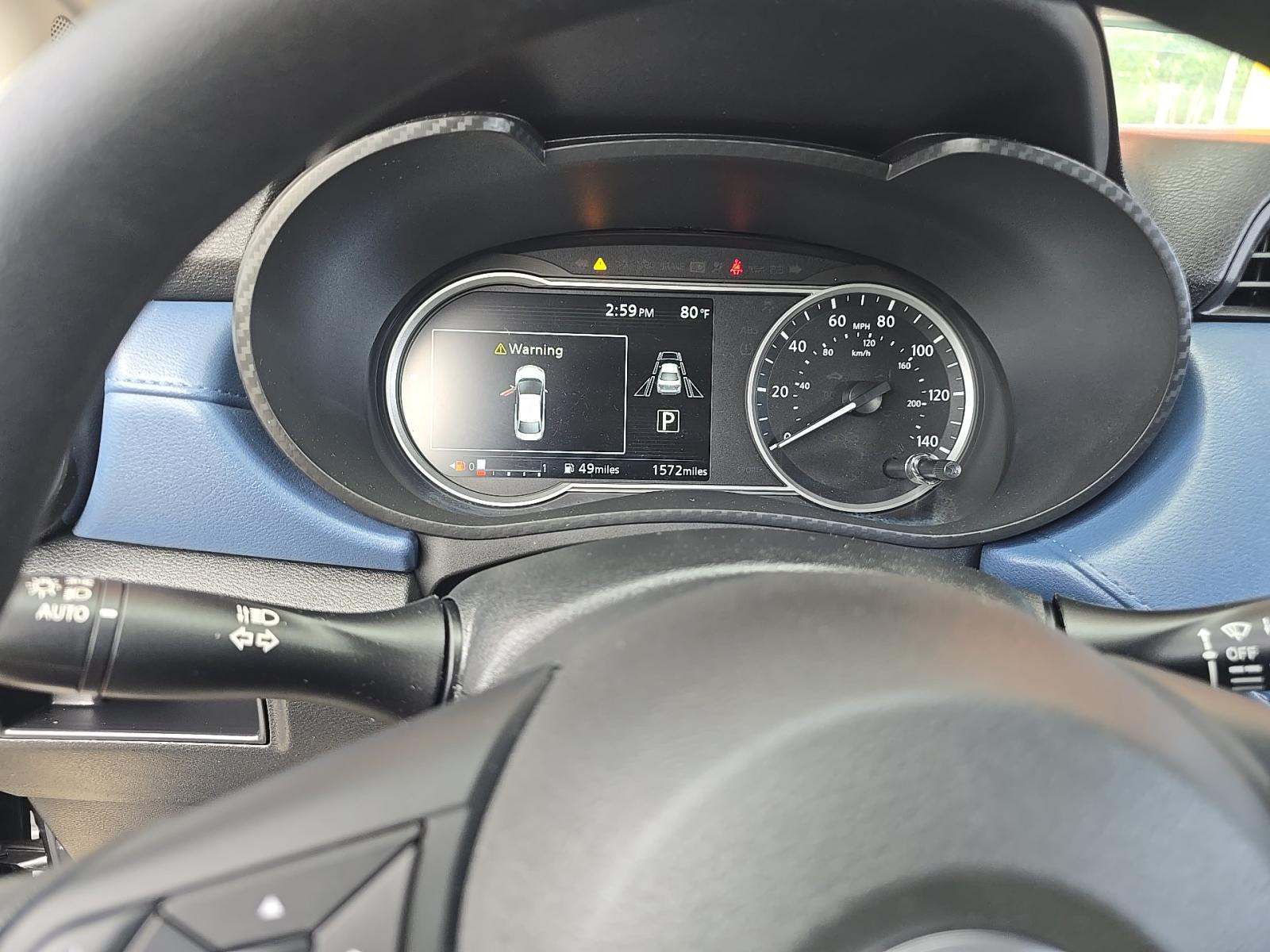 NISSAN VERSA - 9