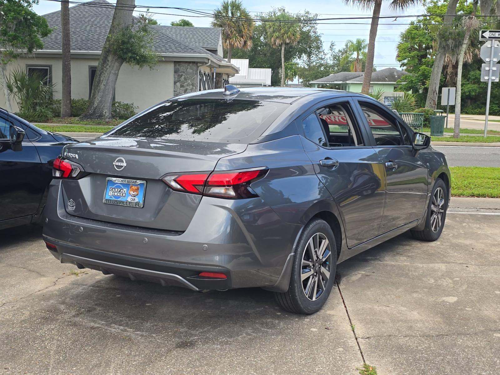 NISSAN VERSA - 3