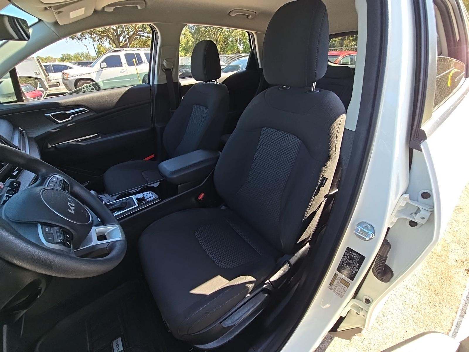 2023 Kia Sportage LX FWD