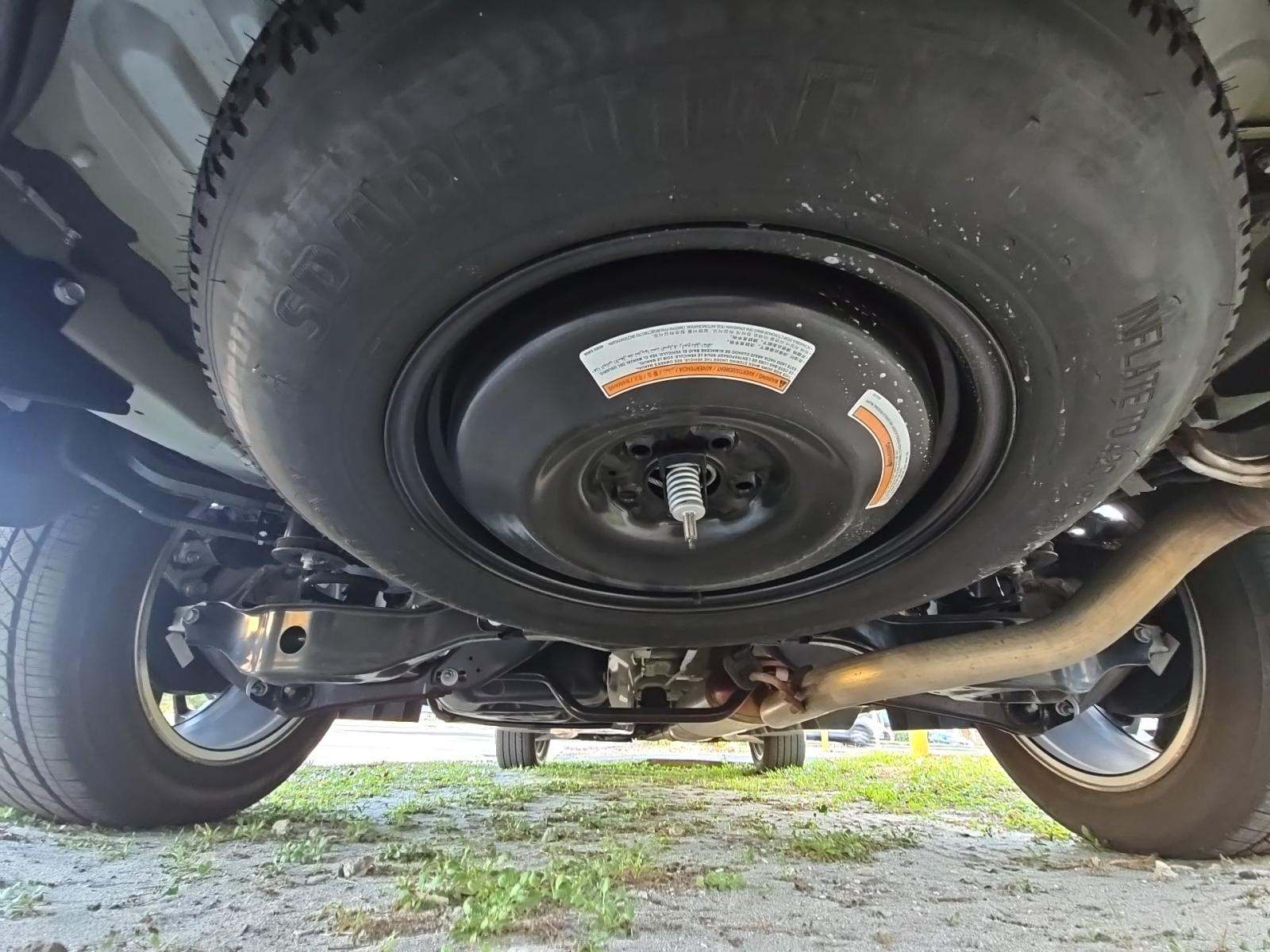 2025 Nissan Pathfinder Platinum FWD