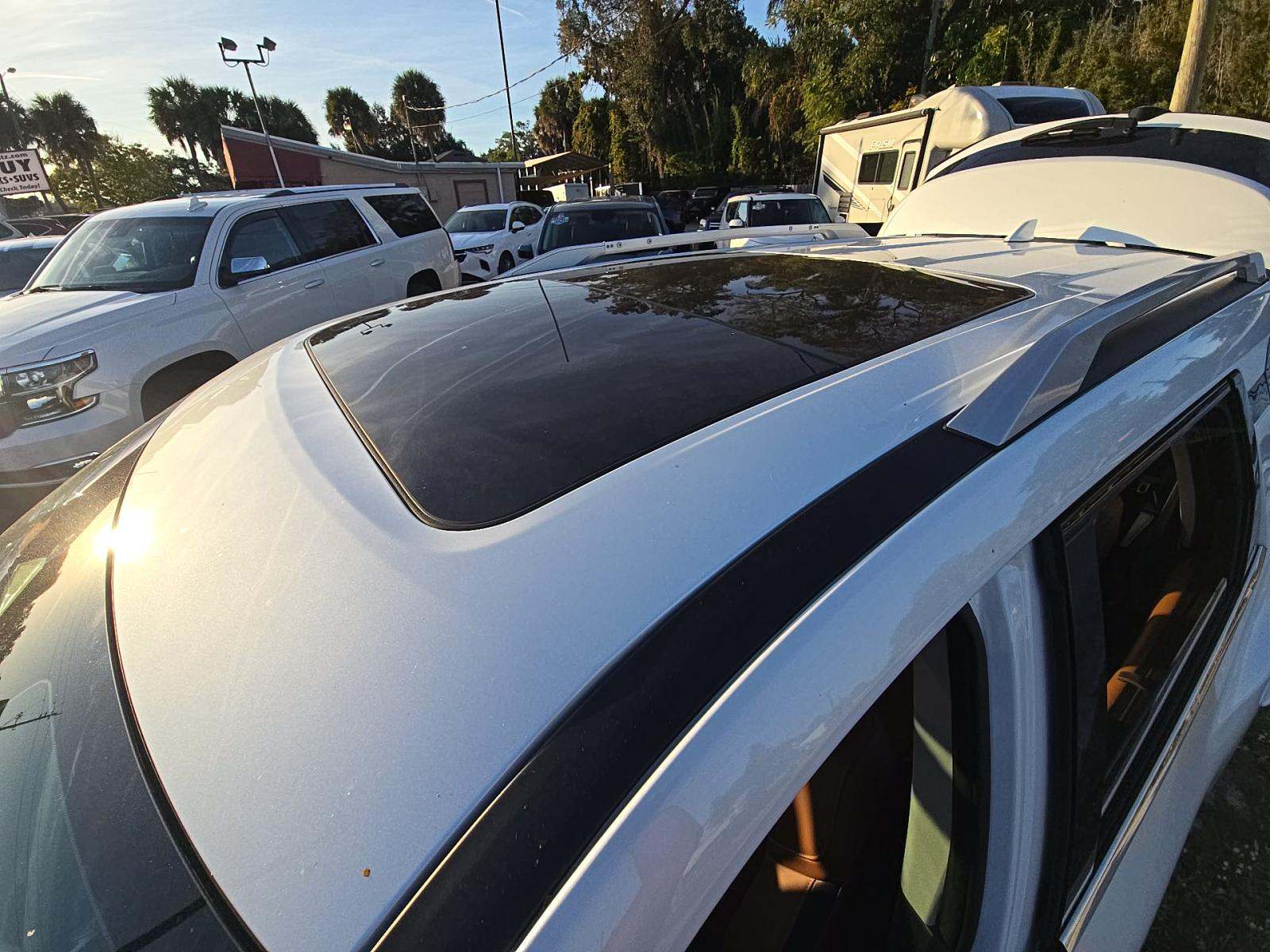 2025 Nissan Pathfinder Platinum FWD