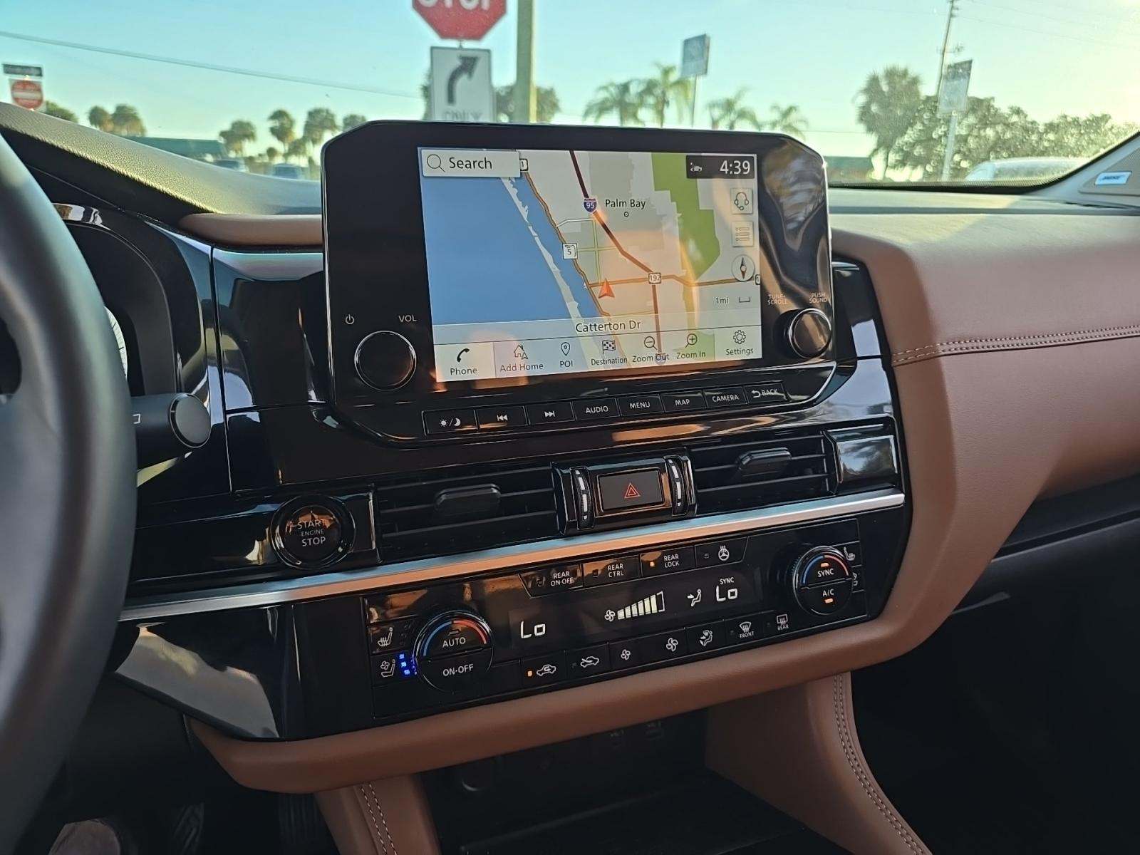 2025 Nissan Pathfinder Platinum FWD