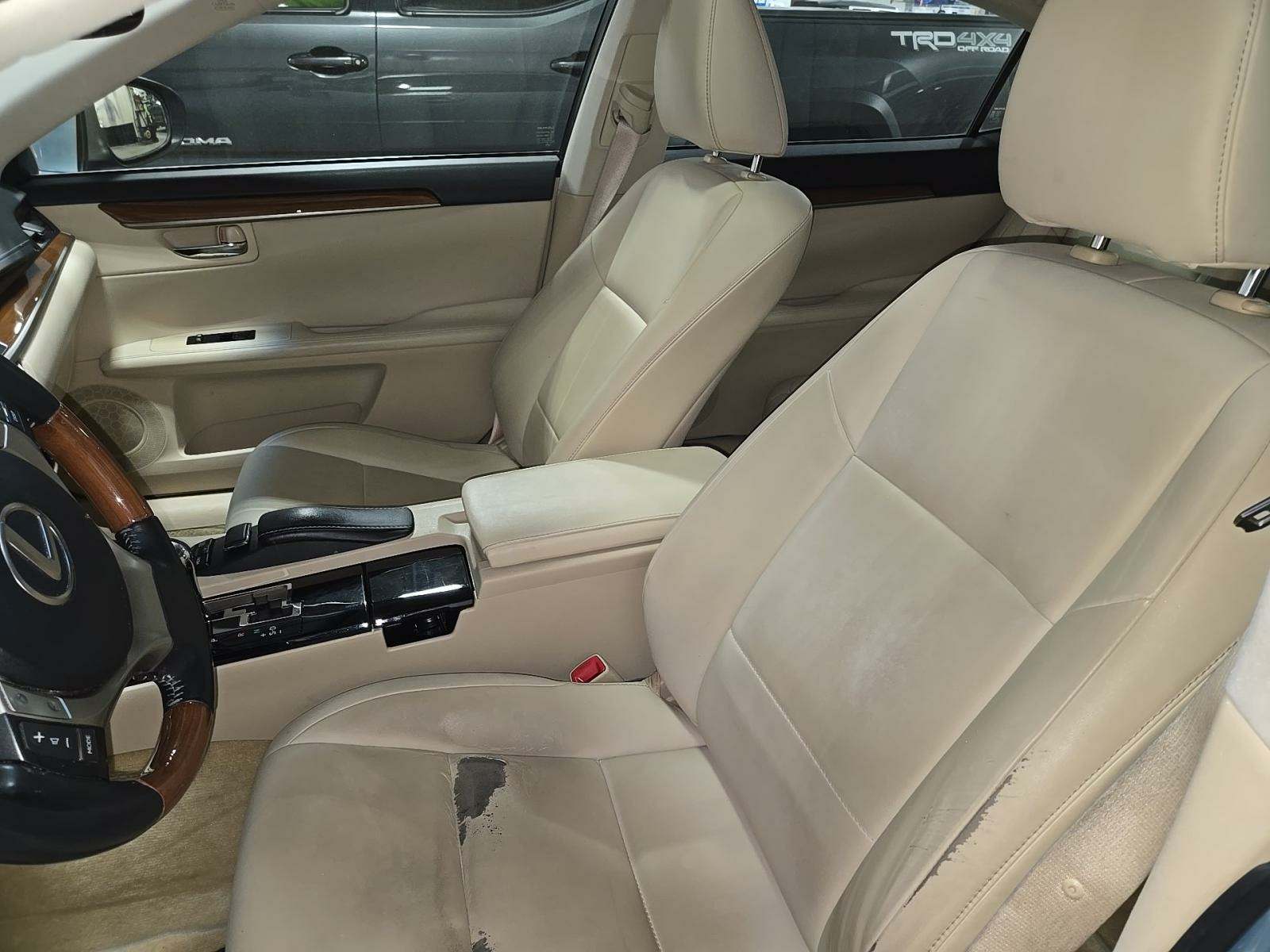 2013 Lexus ES ES 300h FWD