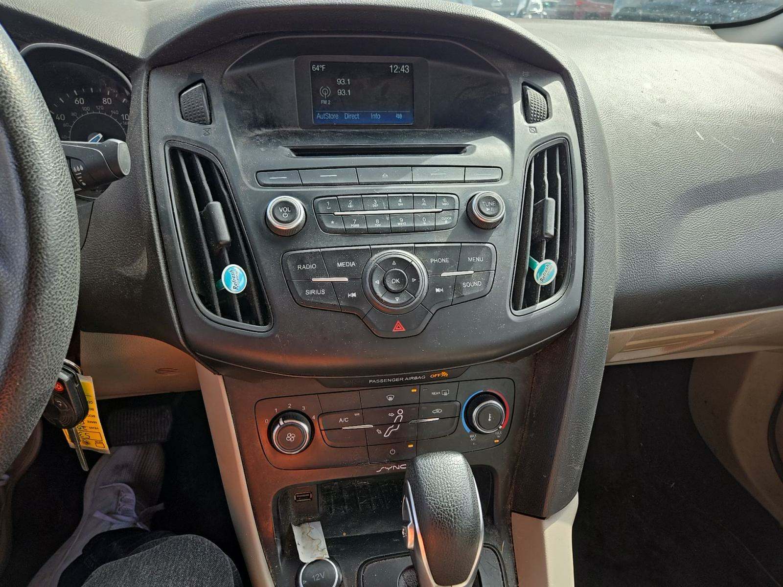 2017 Ford Focus SE FWD