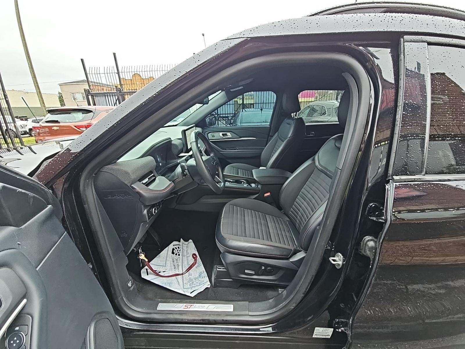 2025 Ford Explorer ST-Line AWD