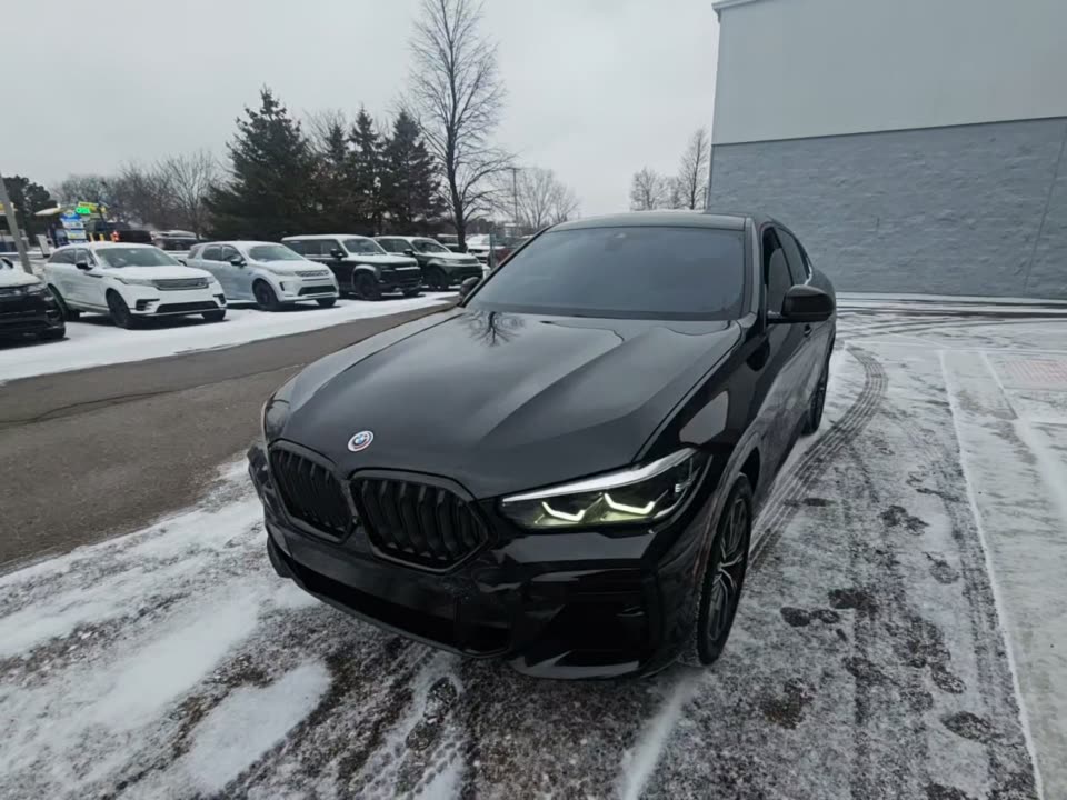 2023 BMW X6 M50i AWD