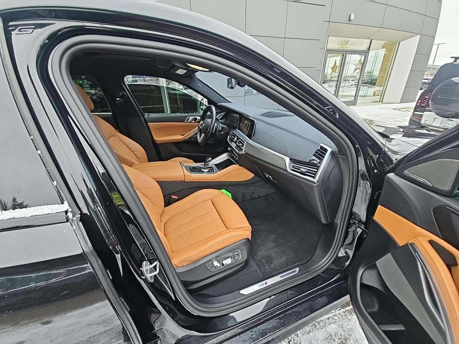 2023 BMW X6 M50i AWD