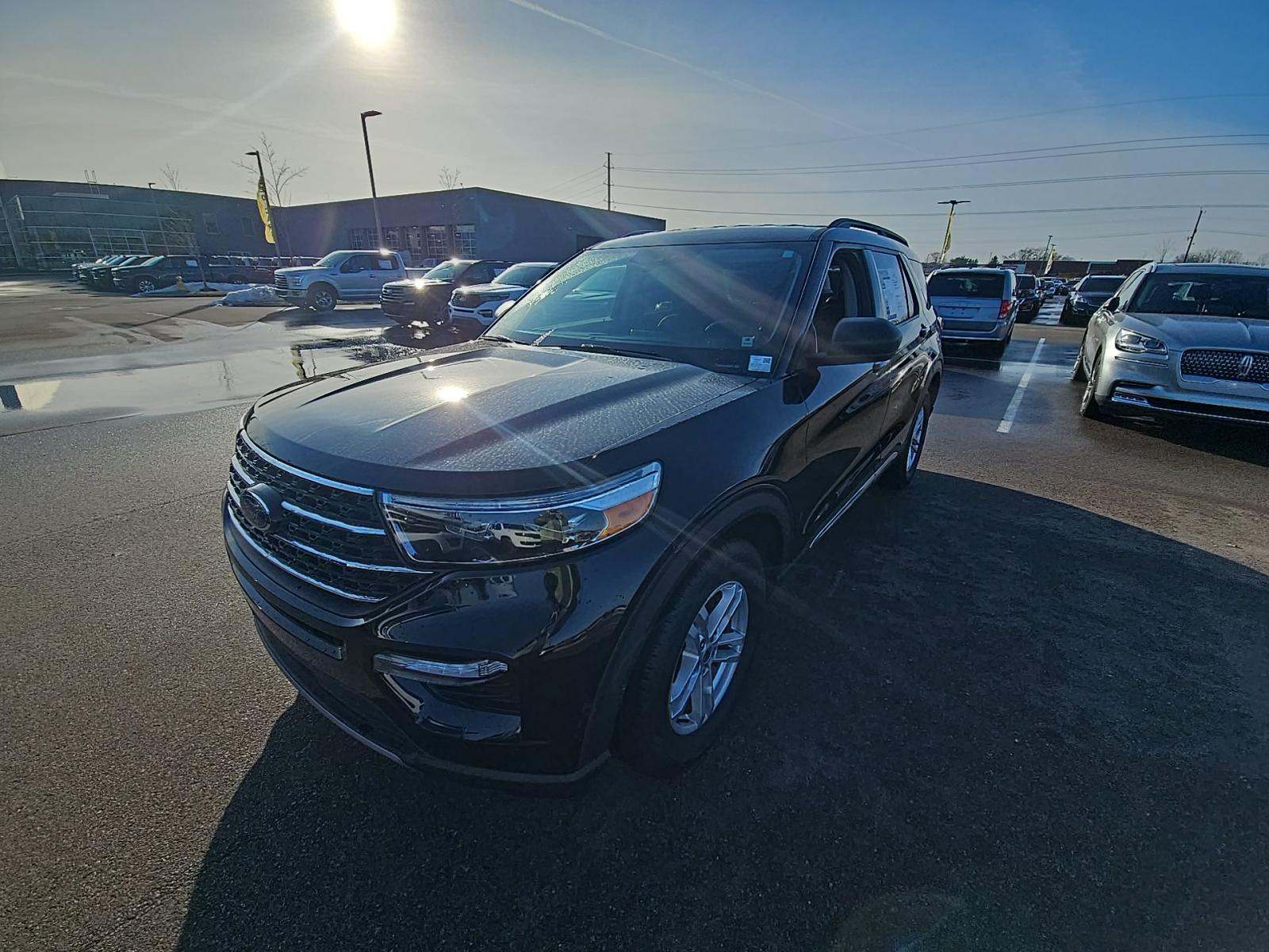2023 Ford Explorer XLT AWD