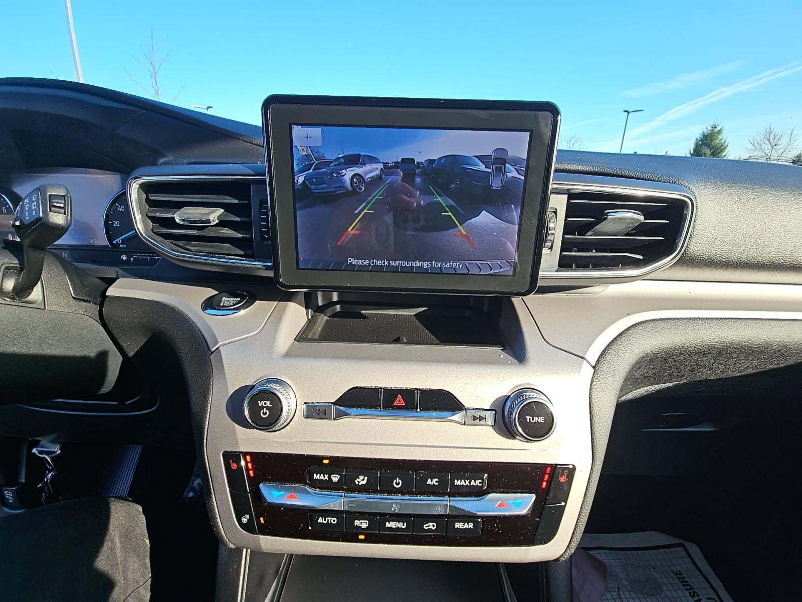 2023 Ford Explorer XLT AWD