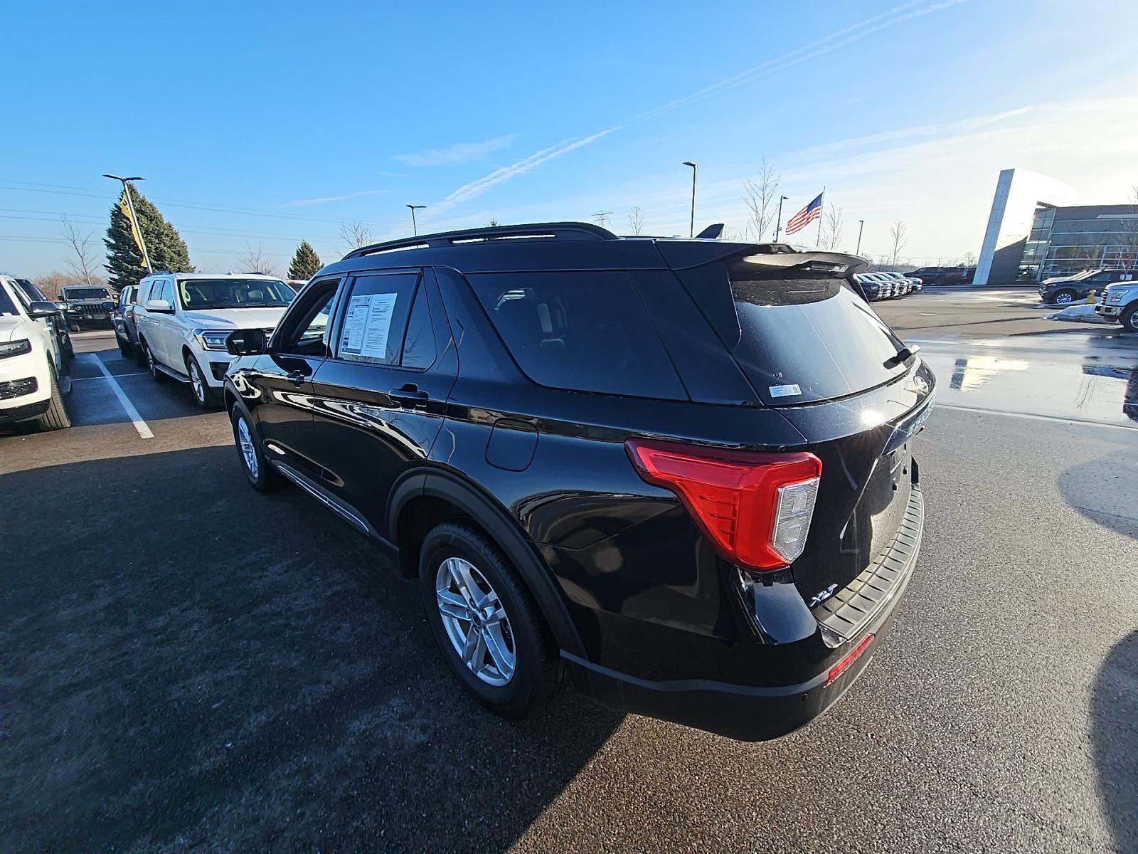 2023 Ford Explorer XLT AWD