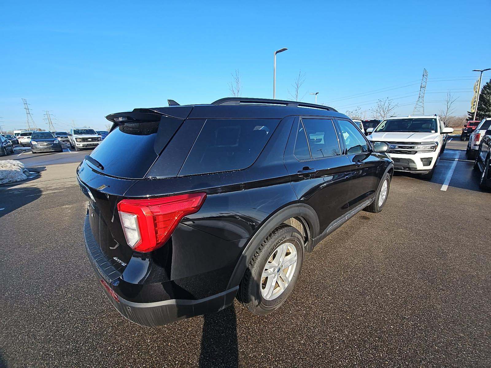 2023 Ford Explorer XLT AWD