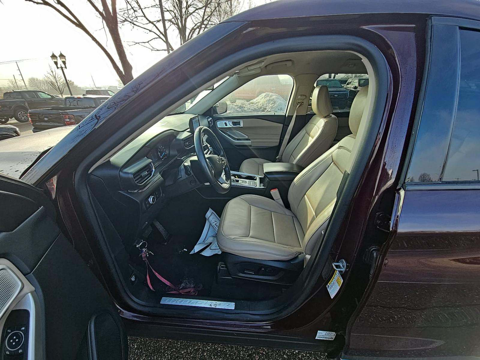 2023 Ford Explorer Hybrid Limited RWD