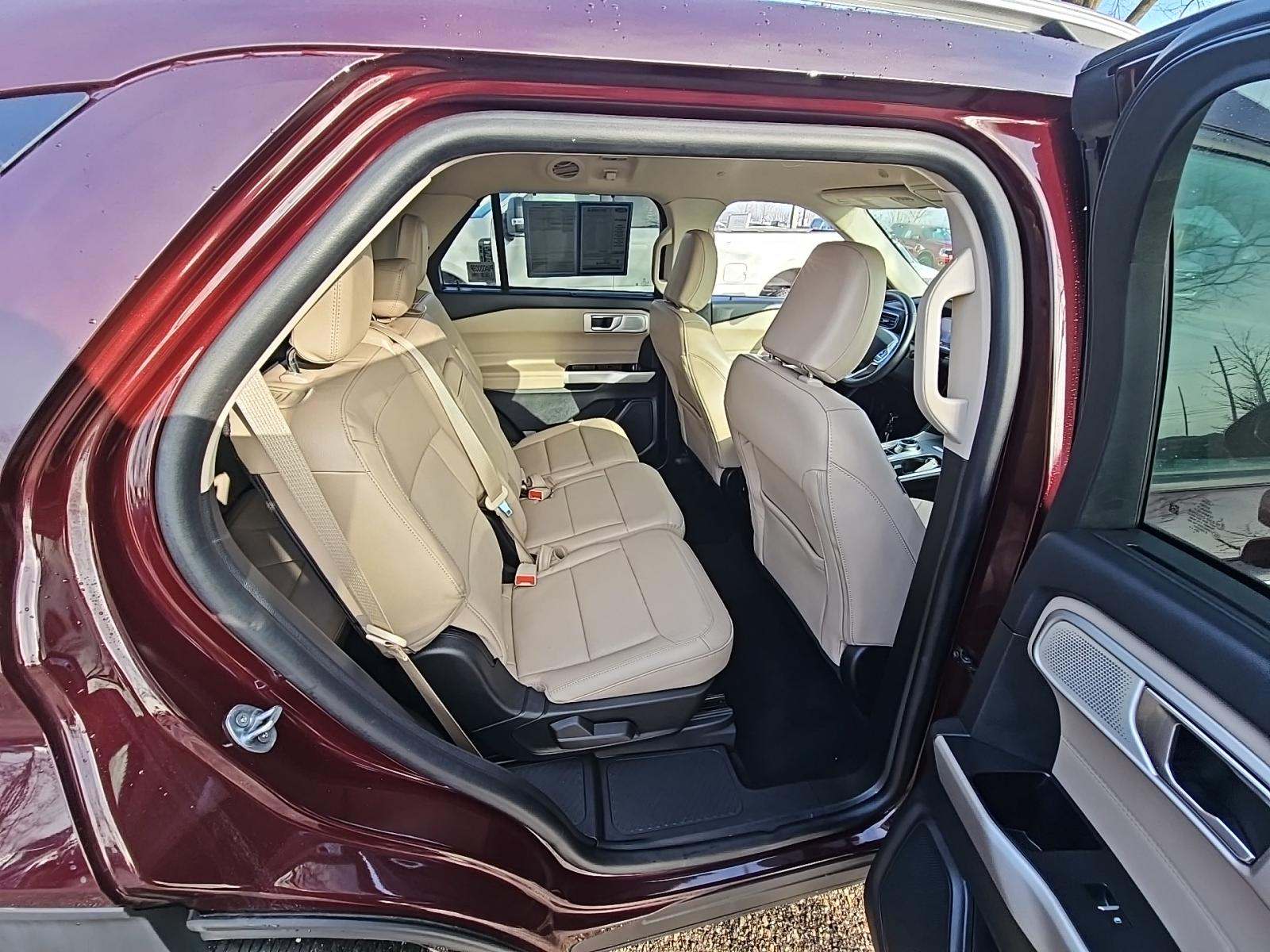 2023 Ford Explorer Hybrid Limited RWD