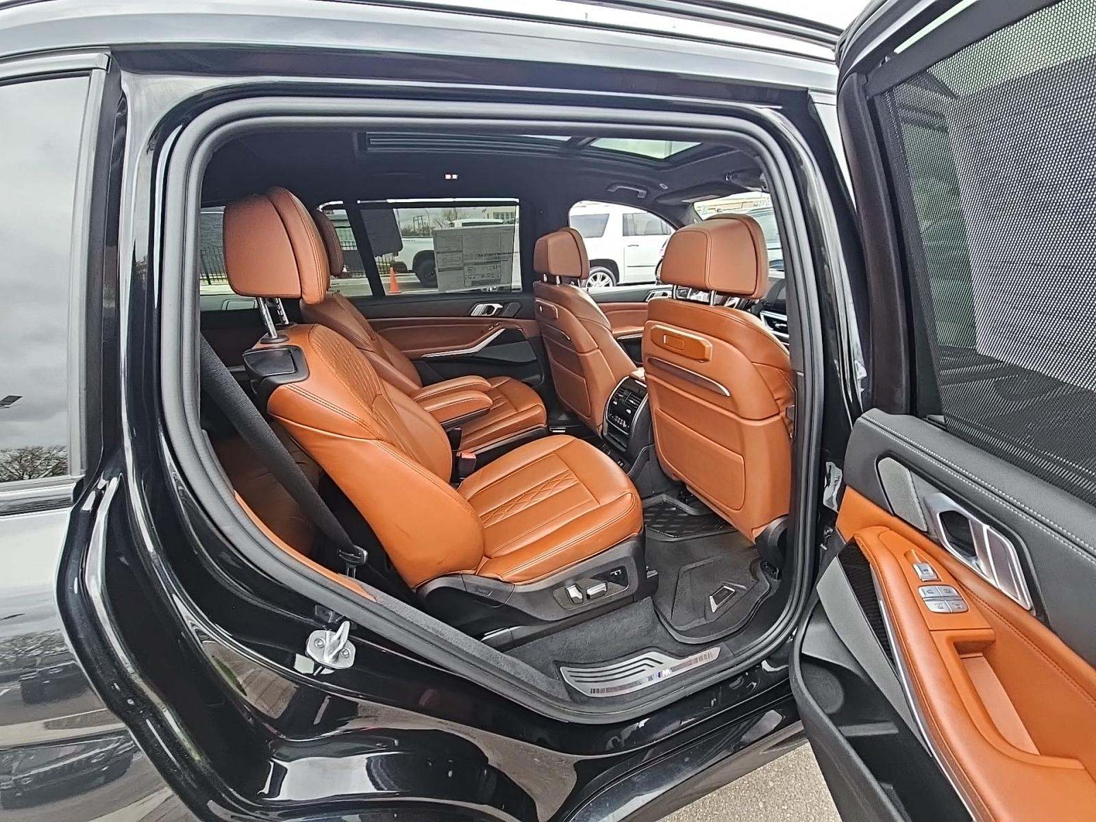 2023 BMW X7 M60i AWD