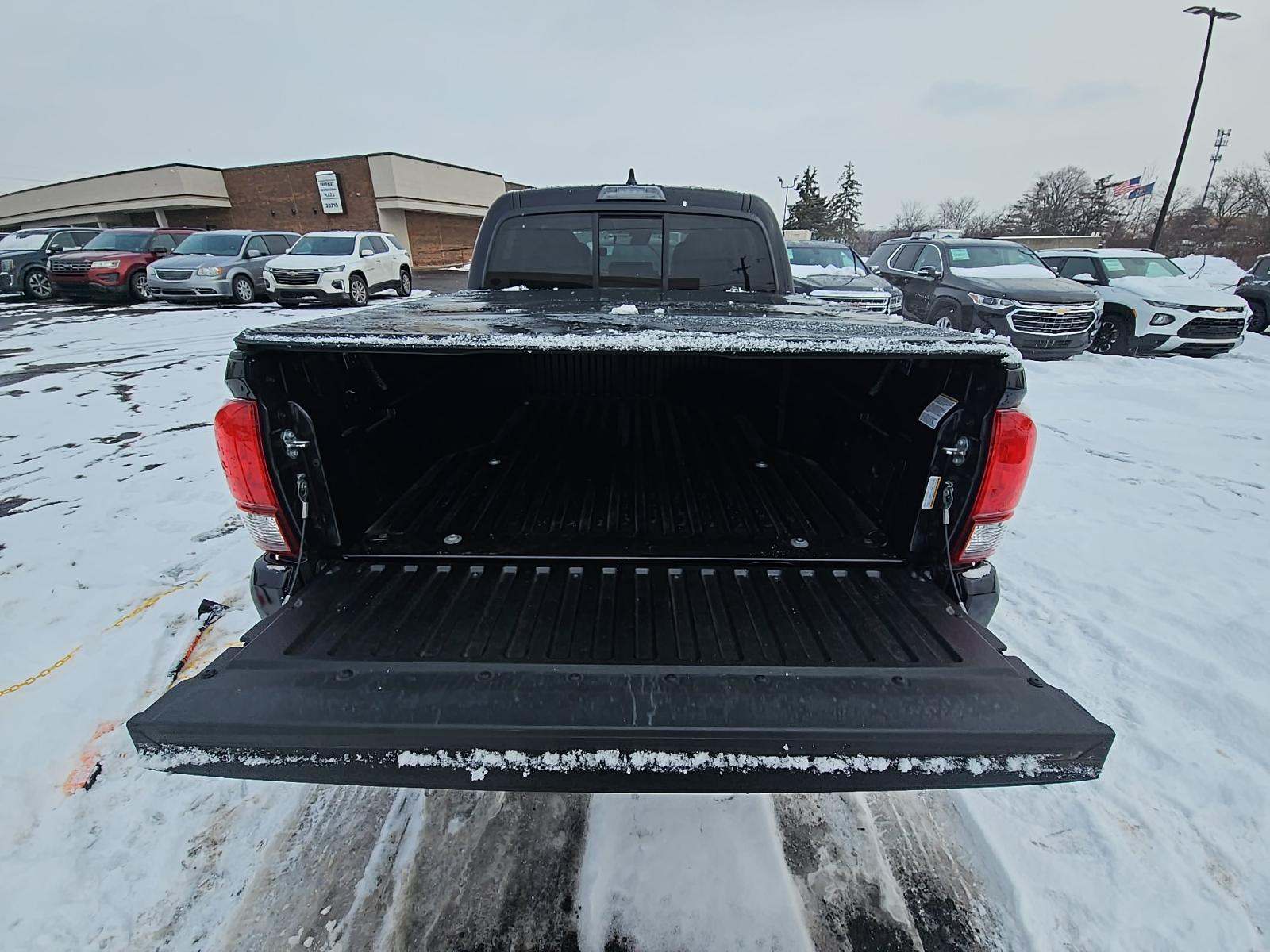 2021 Toyota Tacoma SR AWD