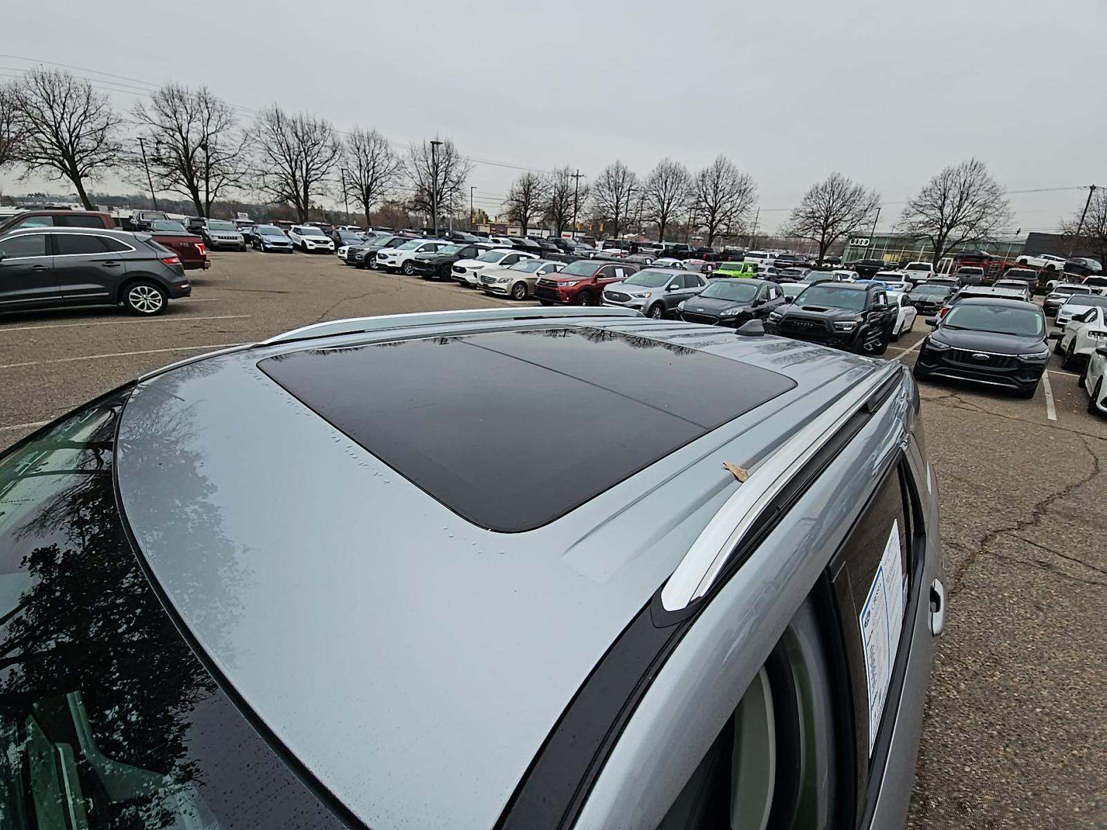 2025 Ford Explorer Platinum AWD