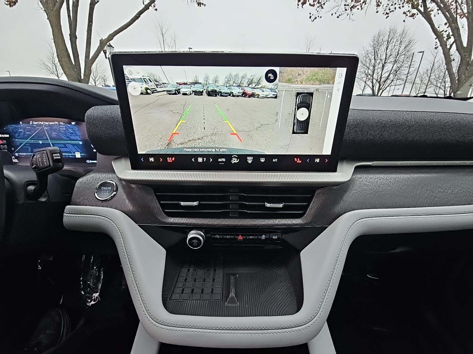 2025 Ford Explorer Platinum AWD