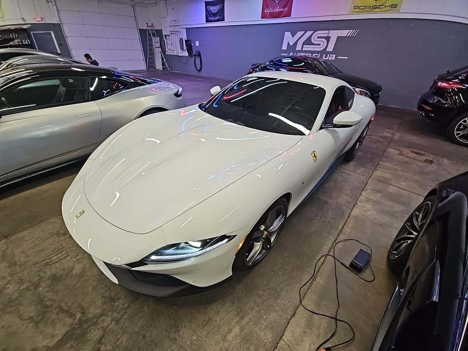 2022 Ferrari Roma Base RWD