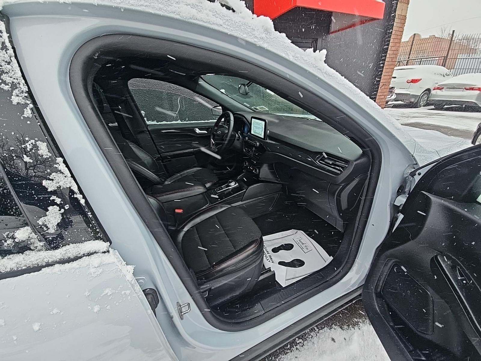 2025 Ford Escape ST-Line Select AWD