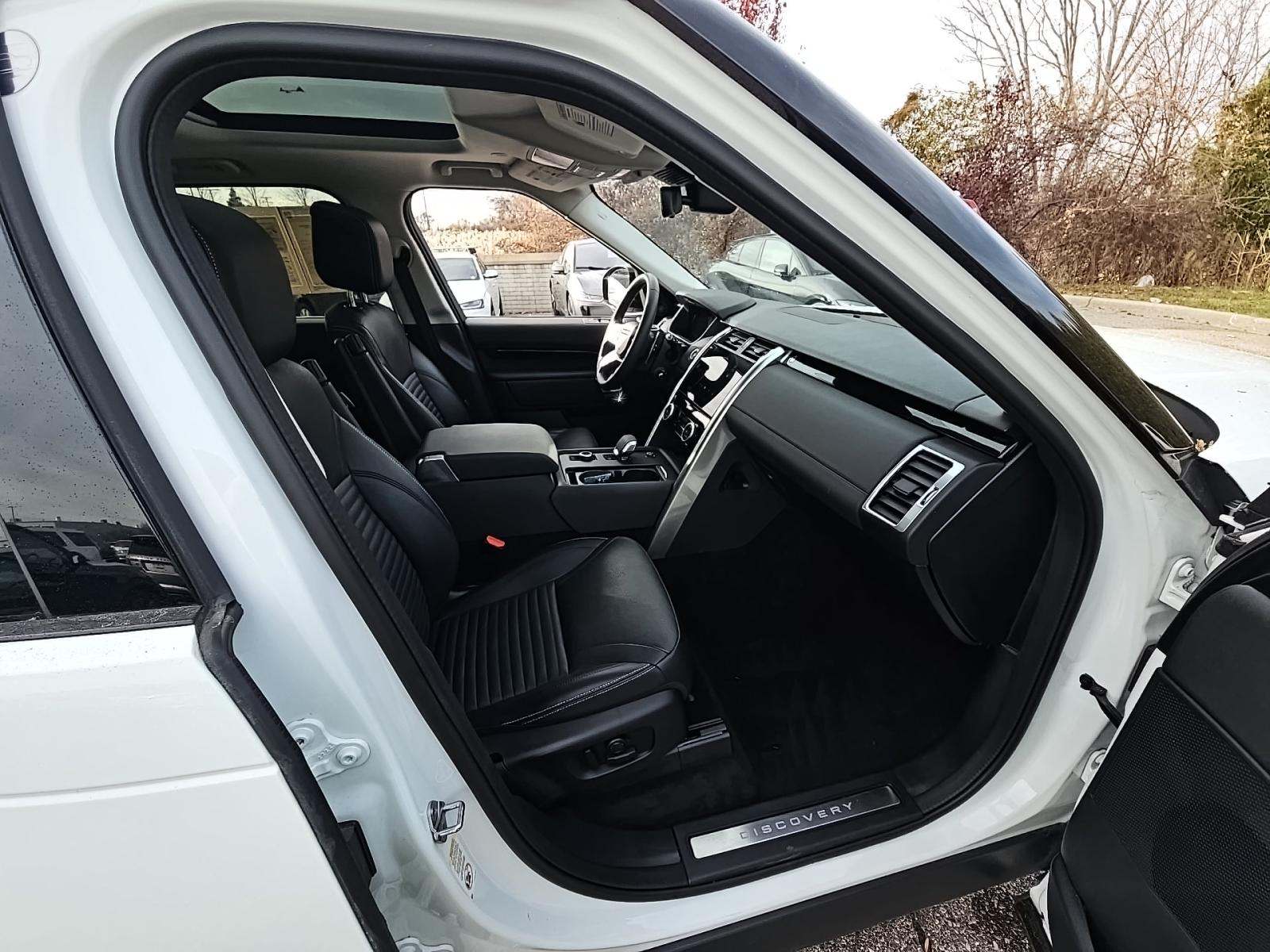 2024 Land Rover Discovery S AWD