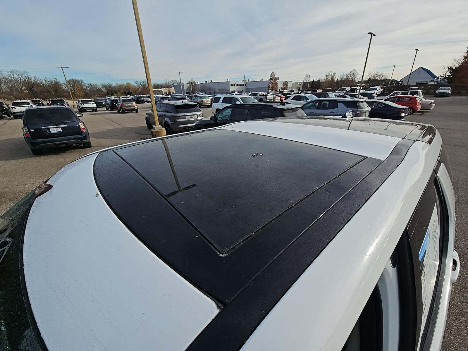 2024 Land Rover Discovery S AWD