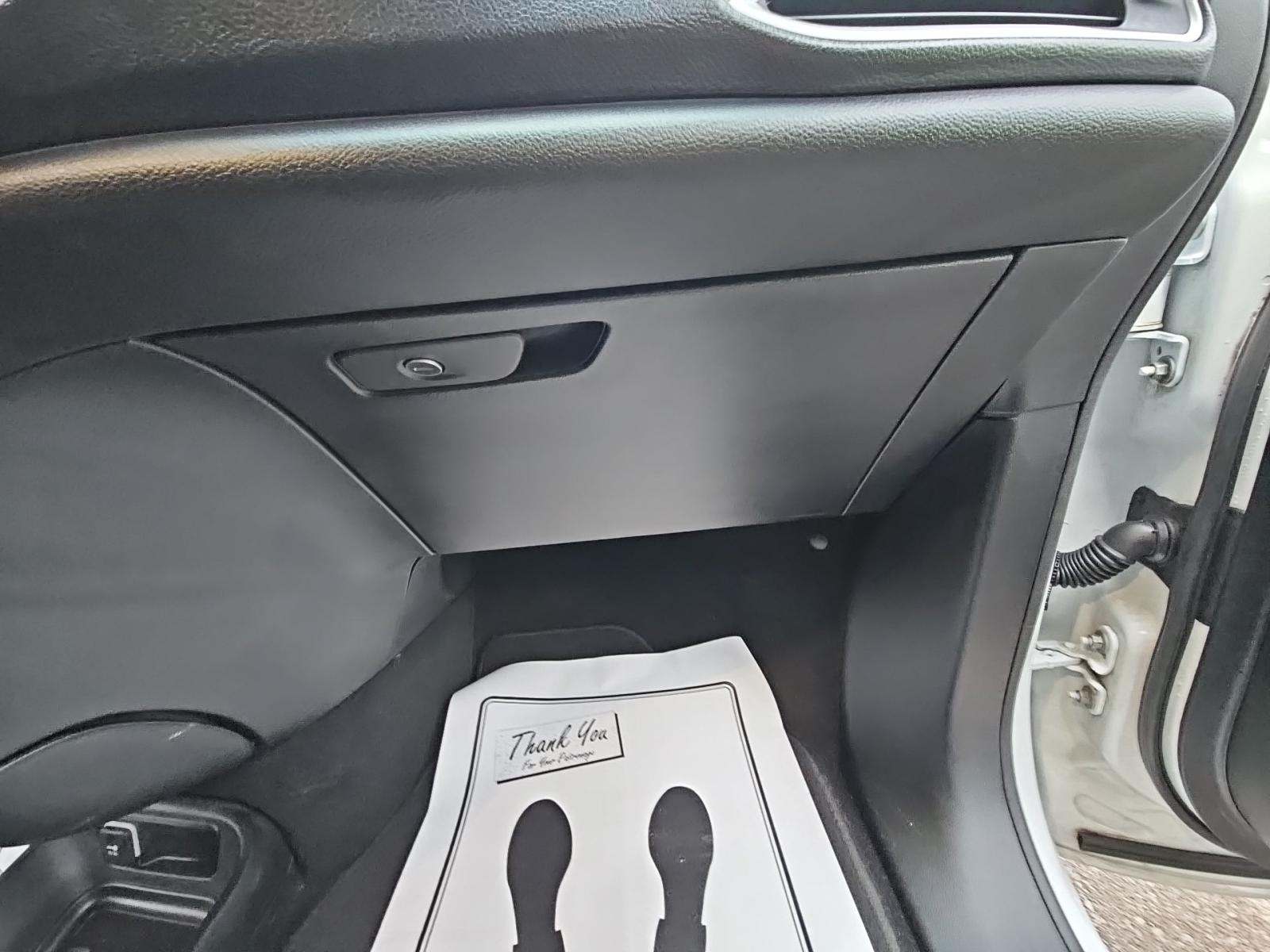 2025 Chrysler Pacifica Select FWD